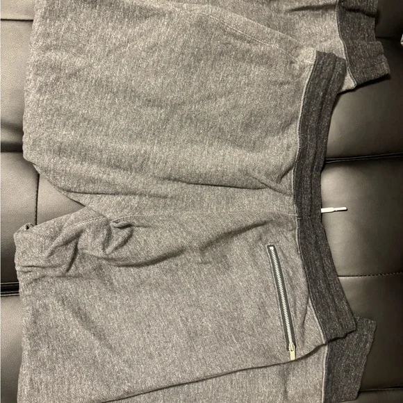 Nike Gray Sweatpants with Logo - Picture 5 of 5
